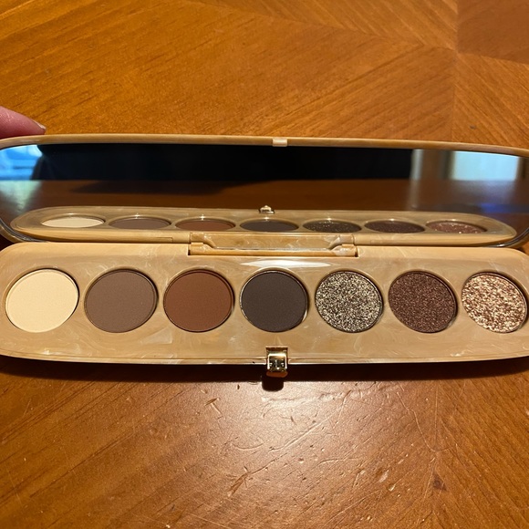 Marc Jacobs Eye-Conic Eye Palette Fine Grind - Picture 9 of 16
